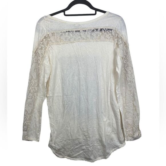 We The Free Wm’s Sm Cream Graphic Lace Trim Hi-Low Graphic Pullover Tunic Shirt - Picture 3 of 4